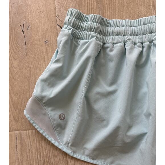 Lululemon Hotty Hot Shorts Lined 2.5" - Picture 7 of 11